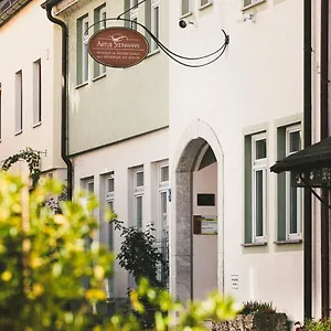 https://hotel-weingut-im-pastoriushaus.com-bavaria.com