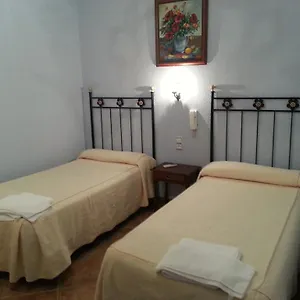 hostal-restaurante-el-cazador.es-andalucia.com/